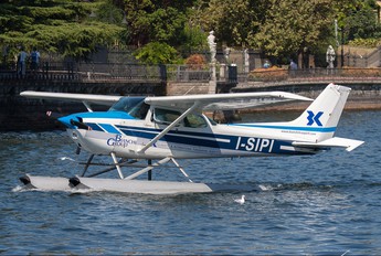 I-SIPI - Aero Club Como Cessna 172 Skyhawk (all models except RG)