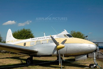 G-ALCU - Private de Havilland DH.104 Dove