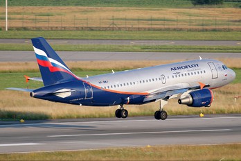 VP-BWJ - Aeroflot Airbus A319
