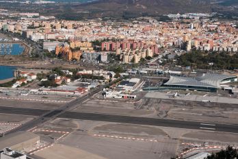 - - - Airport Overview - Airport Overview - Apron