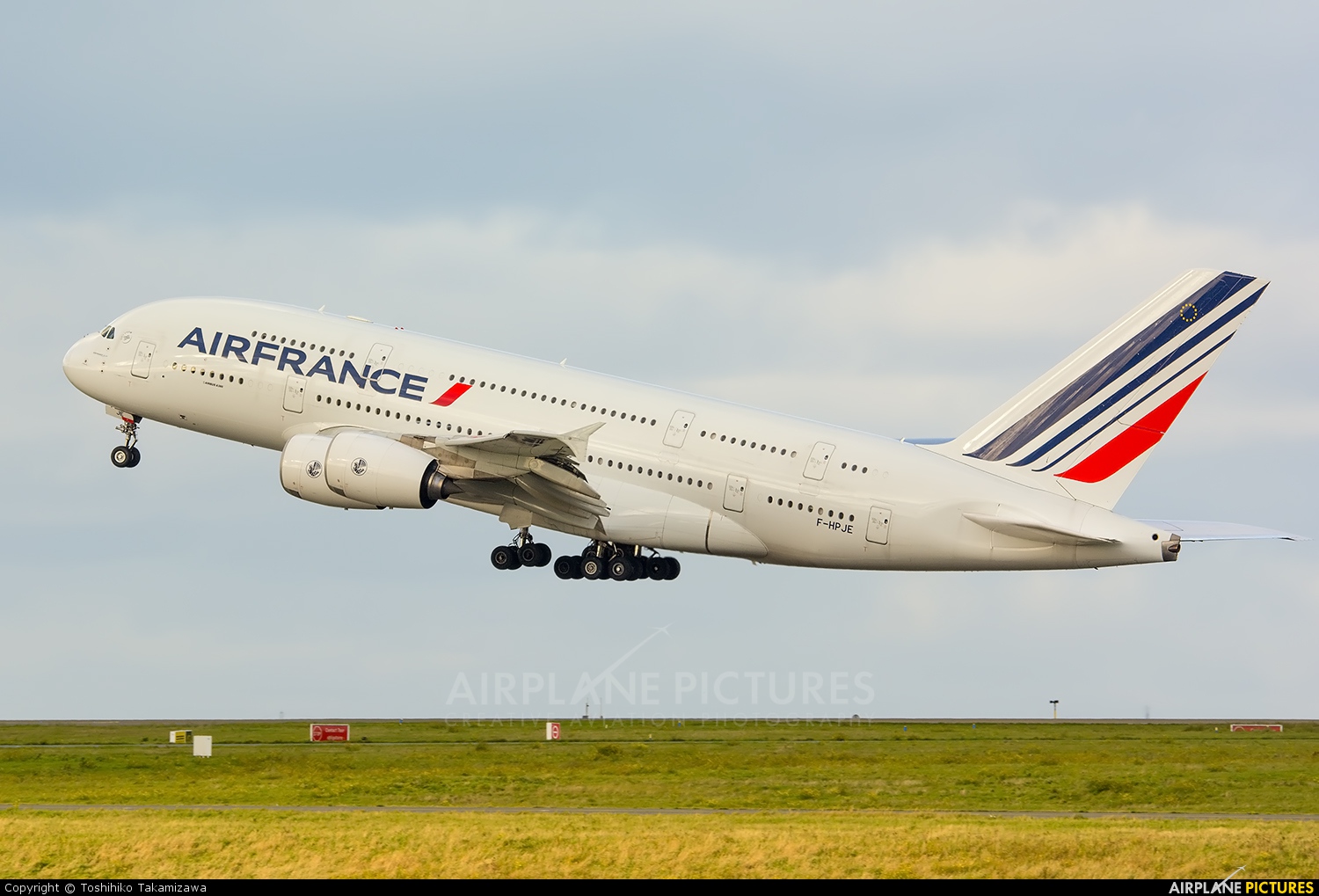 Air France F-HPJE aircraft at Paris - Charles de Gaulle
