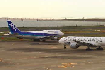 JA8960 - ANA - All Nippon Airways Boeing 747-400D