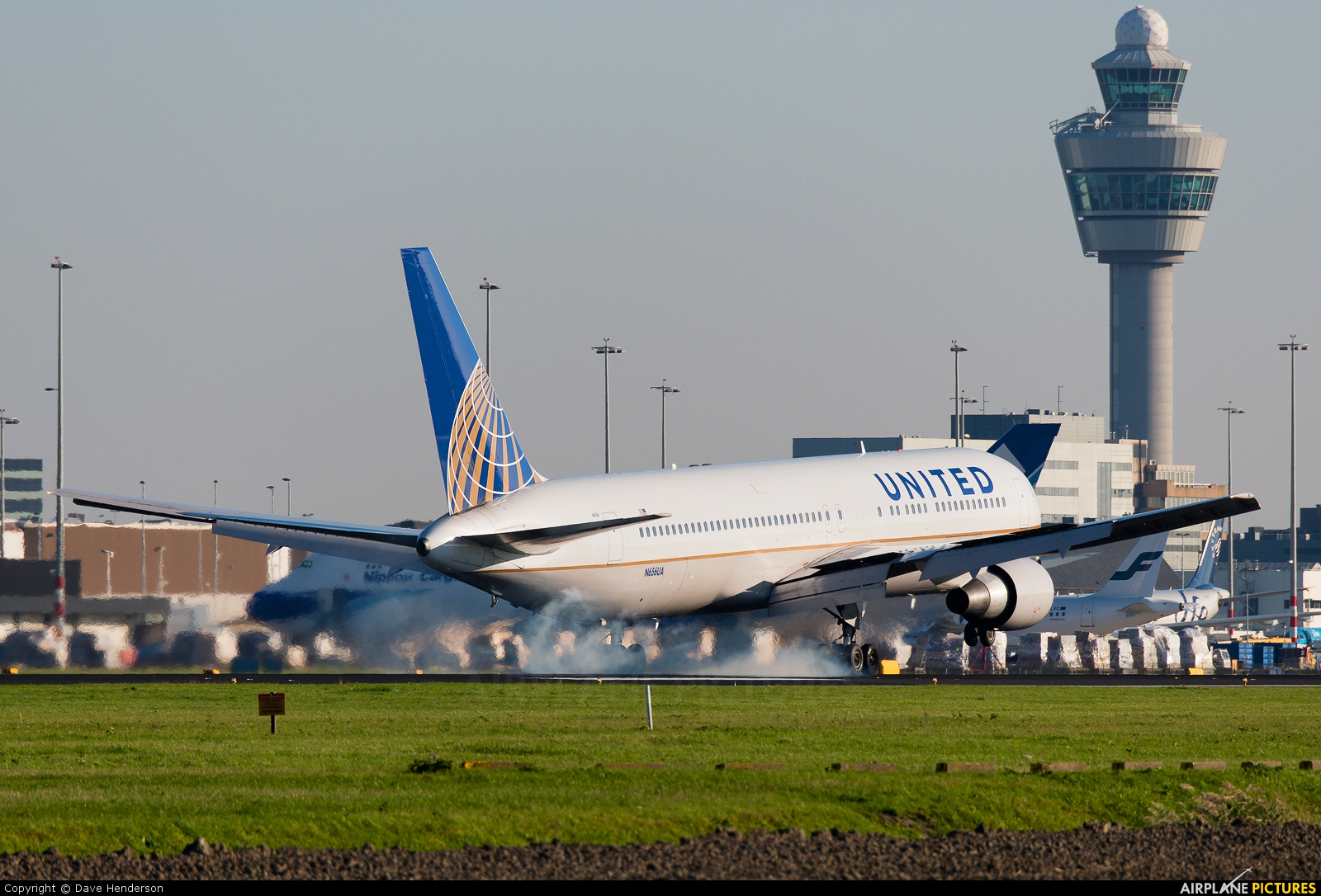 United Airlines N656UA aircraft at Amsterdam - Schiphol