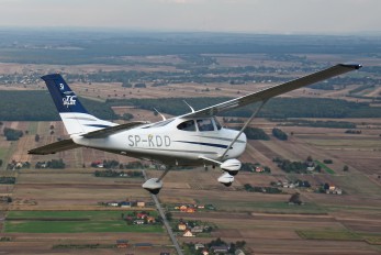 SP-KDD - Private Cessna 182 Skylane (all models except RG)