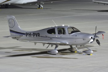 PH-PVR - Private Cirrus SR22