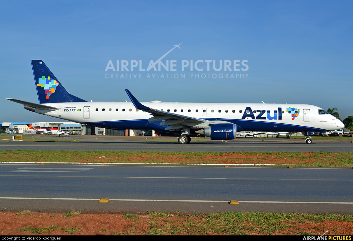 Azul Linhas Aéreas PR-AXP aircraft at Brasília - Presidente Juscelino Kubitschek Intl