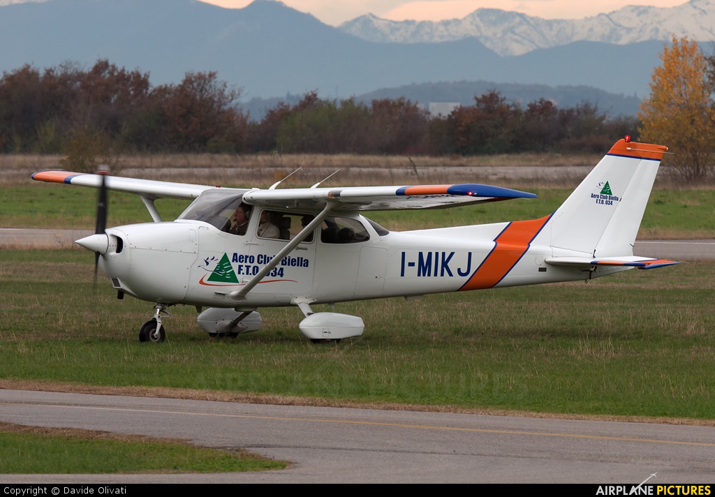 Aeroclub Biella I-MIKJ aircraft at Verona - Boscomantico