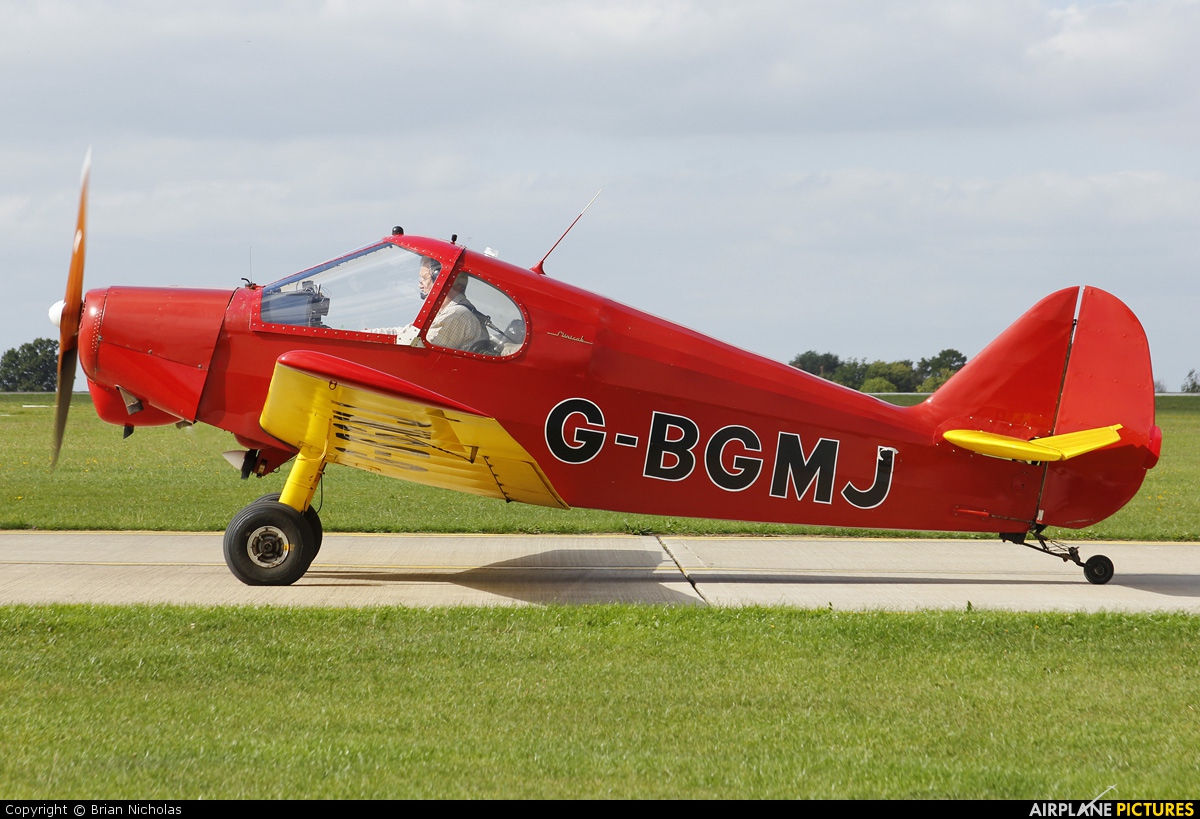 Private G-BGMJ aircraft at Northampton / Sywell