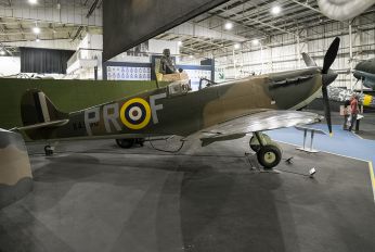 X4590 - Royal Air Force Supermarine Spitfire Mk.Ia