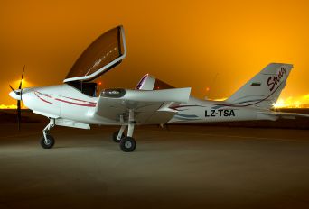 LZ-TSA - Private TL-Ultralight TL-2000 Sting Carbon RG