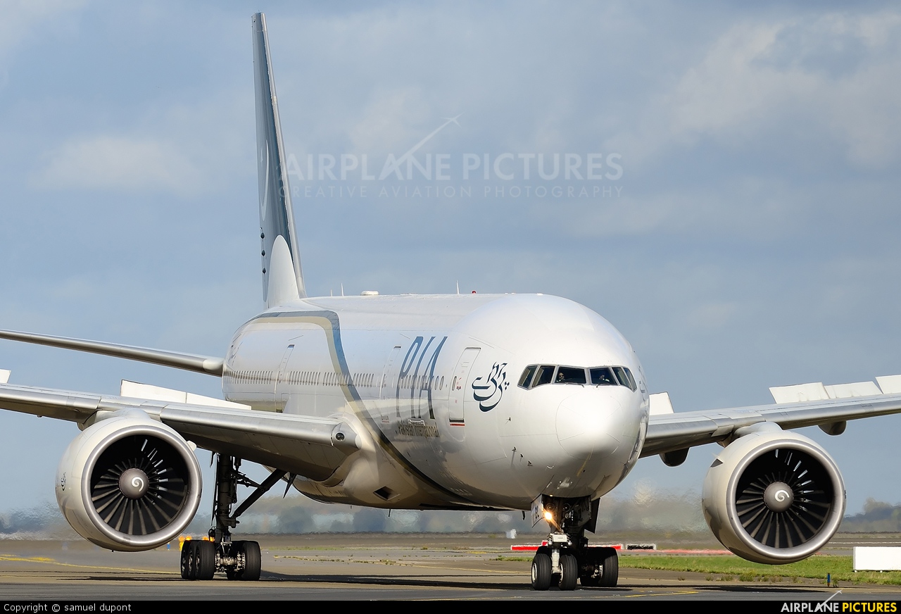 PIA - Pakistan International Airlines AP-BGL aircraft at Paris - Charles de Gaulle