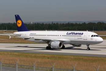 D-AIPU - Lufthansa Airbus A320