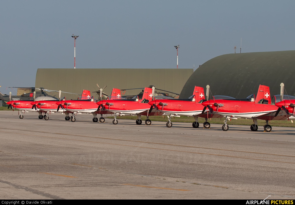 Switzerland - Air Force: PC-7 Team - aircraft at Treviso - Istrana