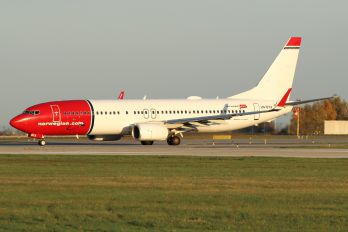 LN-DYX - Norwegian Air Shuttle Boeing 737-800