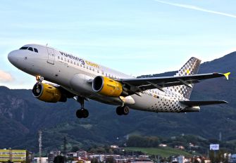 EC-JVE - Vueling Airlines Airbus A319