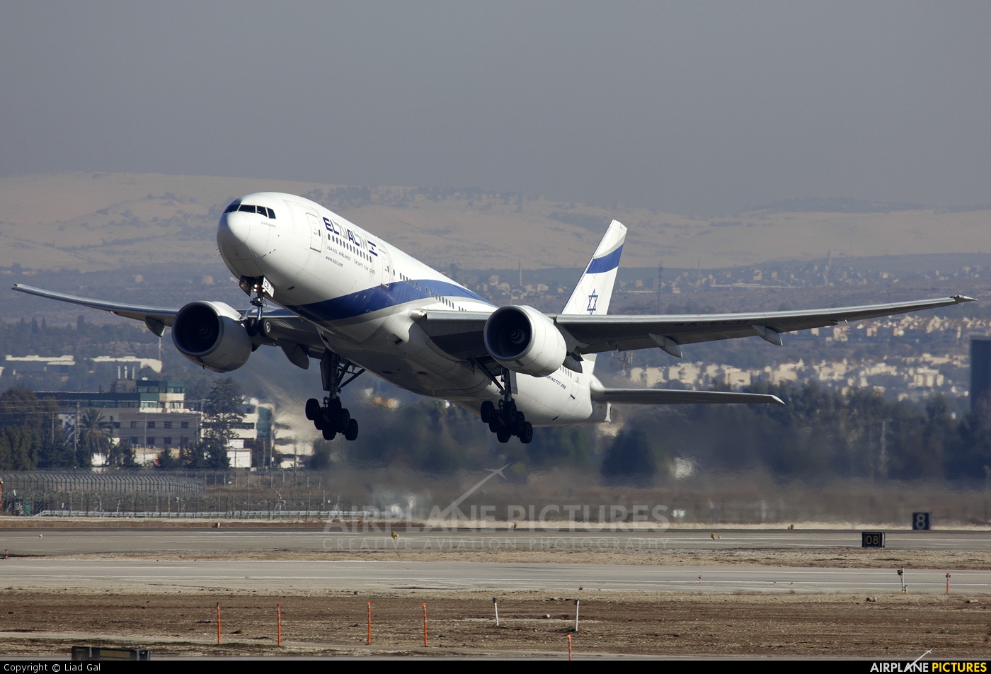 El Al Israel Airlines 4X-ECB aircraft at Tel Aviv - Ben Gurion
