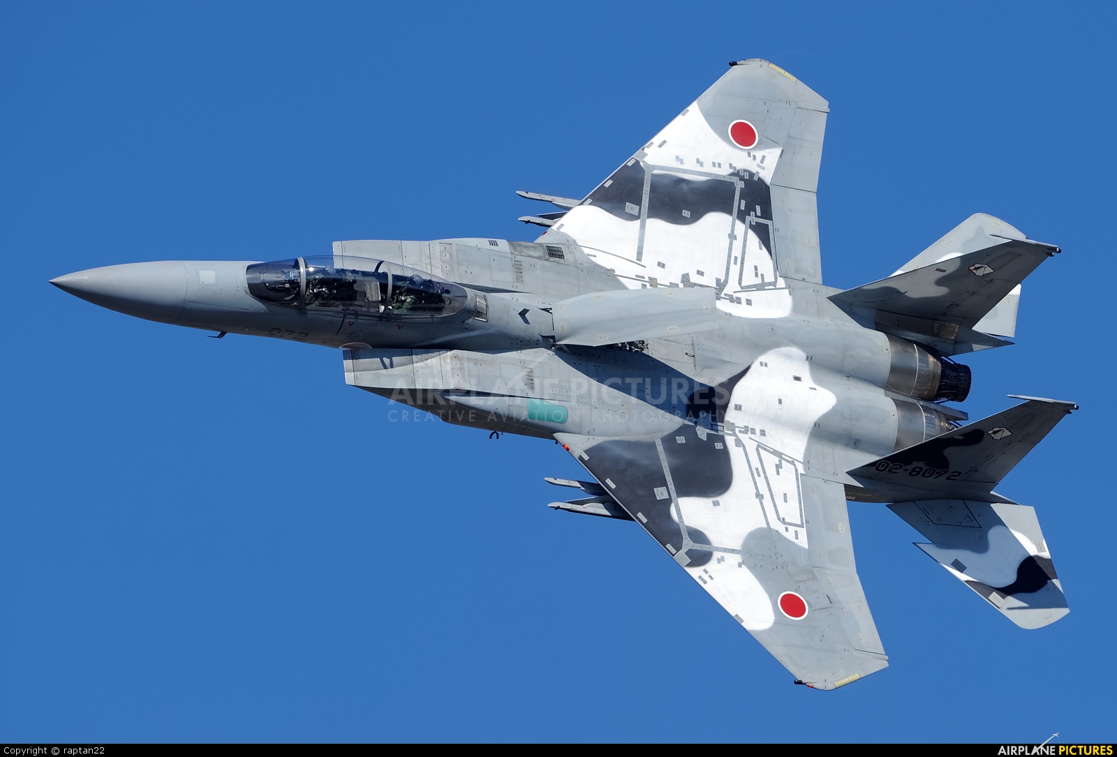 Japan - Air Self Defence Force 02-8072 aircraft at Nyutabaru AB