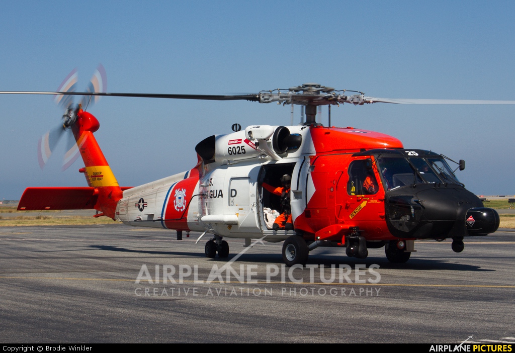USA - Coast Guard 6025 aircraft at Vancouver Intl, BC