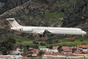 YR-OTY - Blue Air McDonnell Douglas MD-83