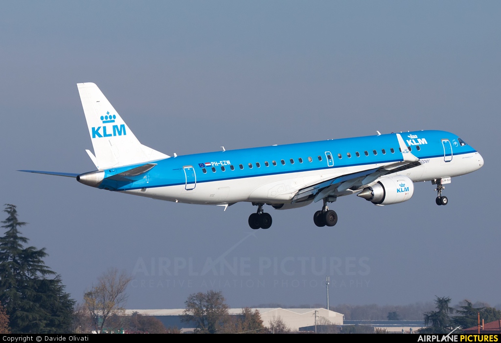 KLM Cityhopper PH-EZW aircraft at Bologna - Borgo Panigale