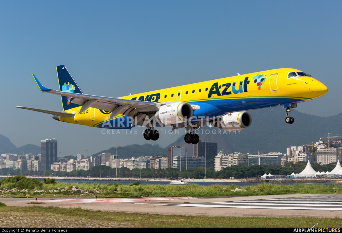 Azul Linhas Aéreas PP-PJQ aircraft at Rio de Janeiro - Santos Dumont