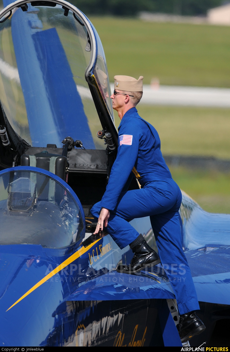 USA - Navy : Blue Angels 162437 aircraft at Andrews JB