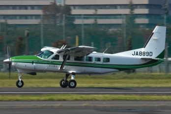 JA889D - Private Cessna 208 Caravan