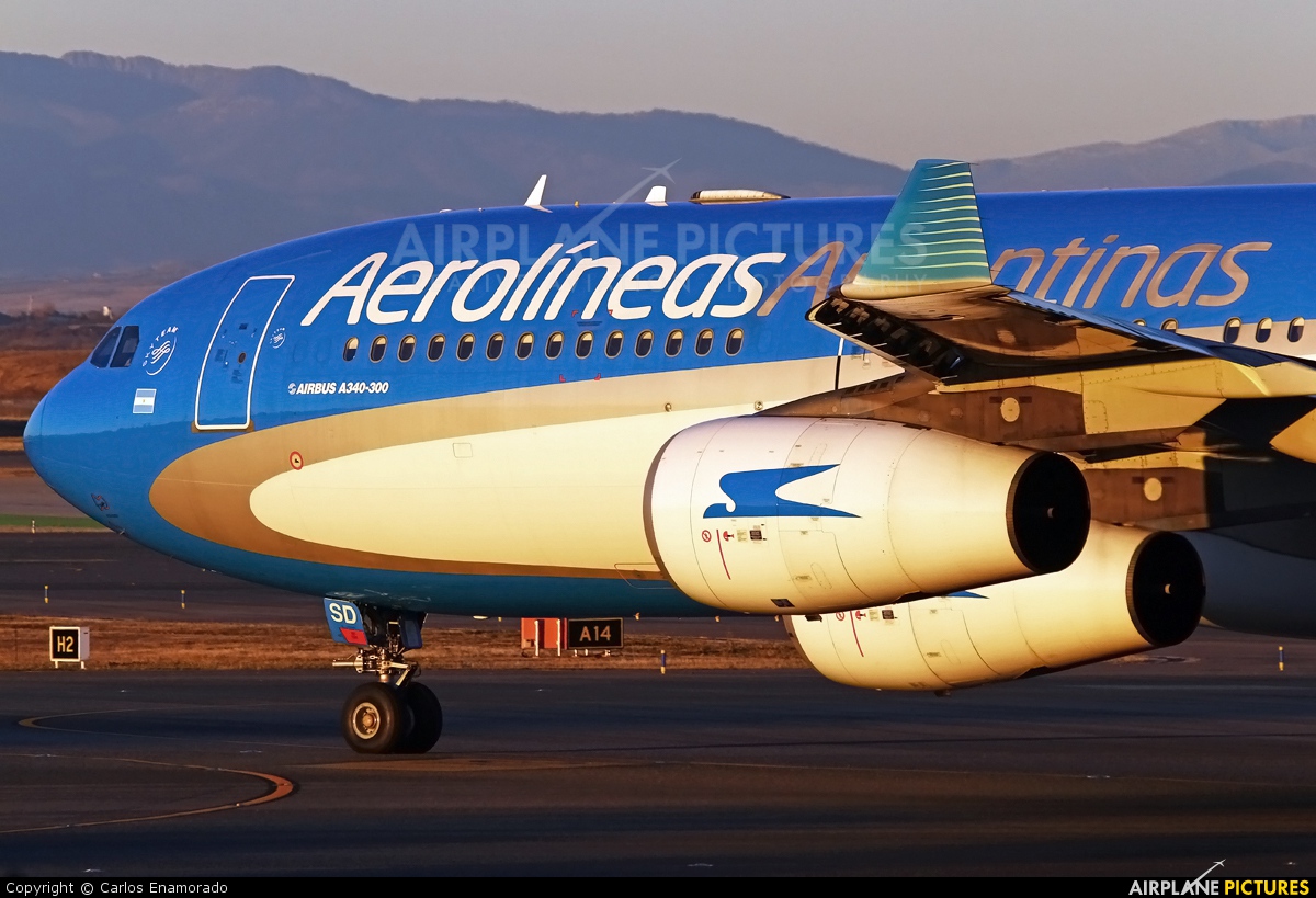Aerolineas Argentinas LV-CSD aircraft at Madrid - Barajas