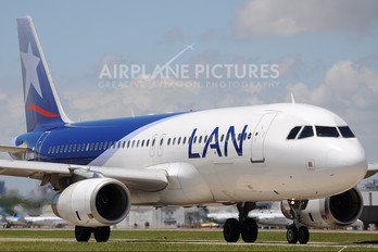 LV-BHU - LAN Argentina Airbus A320
