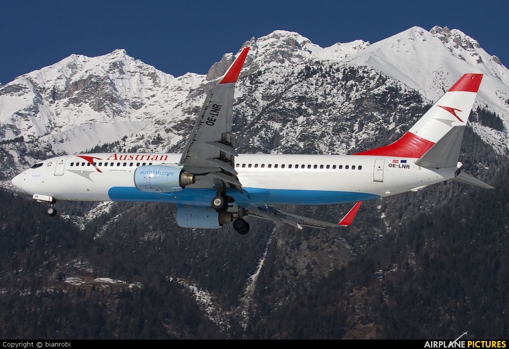 Austrian Airlines/Arrows/Tyrolean OE-LNR aircraft at Innsbruck