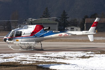 HB-ZKP - Air Grischa Aerospatiale AS350 Ecureuil / Squirrel