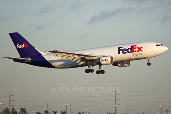 N717FD - FedEx Federal Express Airbus A300F