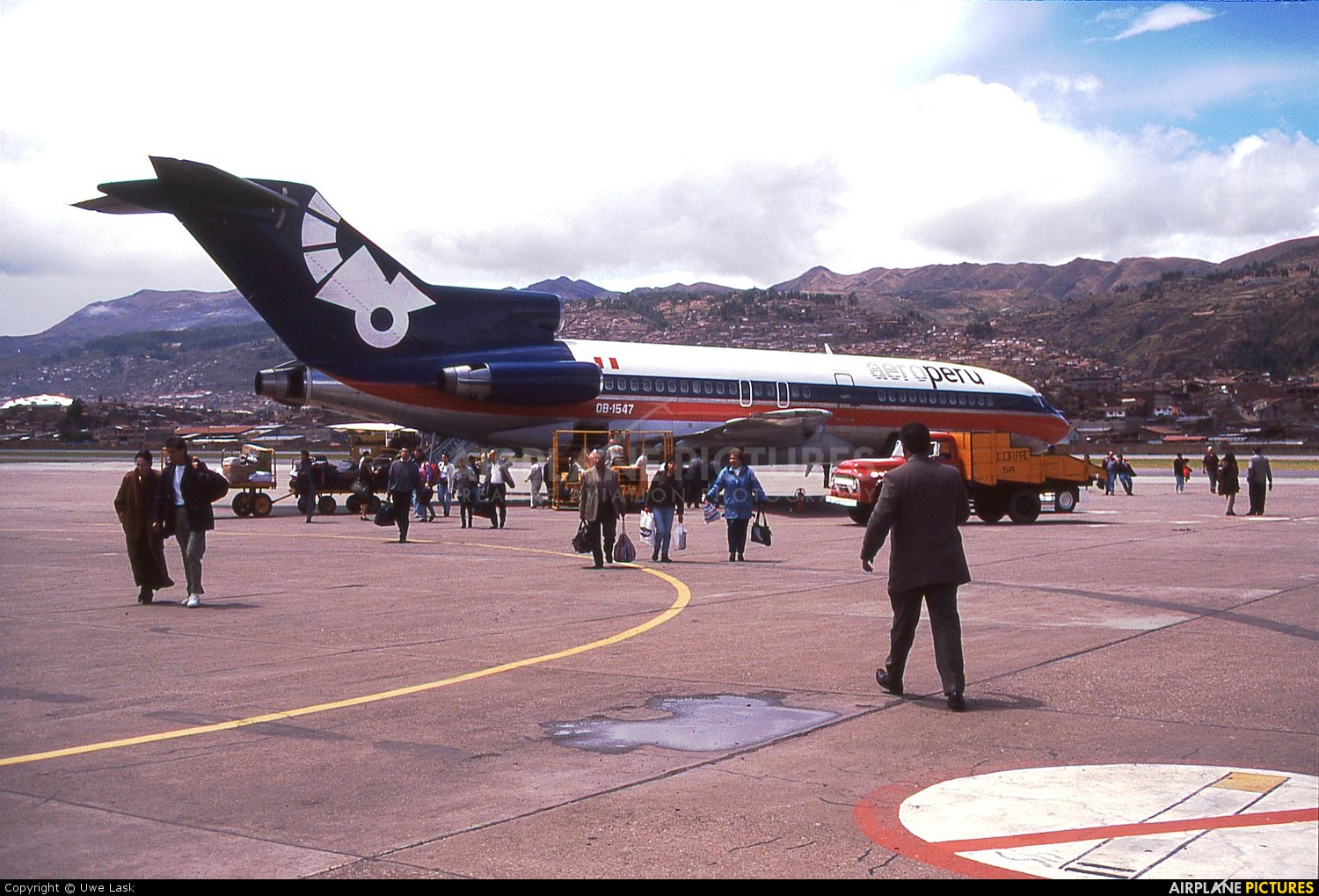 Aeroperu OB-1547 aircraft at Cusco - Alejandro Velasco Astete Intl
