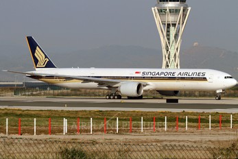 9V-SWN - Singapore Airlines Boeing 777-300ER