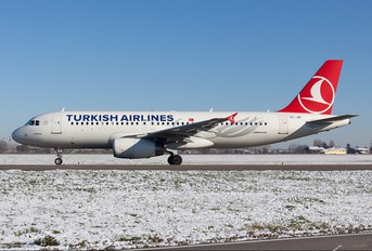 TC-JBI - Turkish Airlines Airbus A320