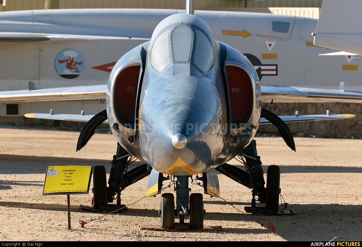 USA - Navy : Blue Angels 141824 aircraft at Tucson - Pima Air & Space Museum