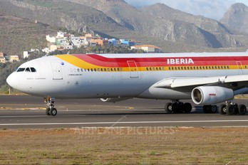 EC-HGV - Iberia Airbus A340-300