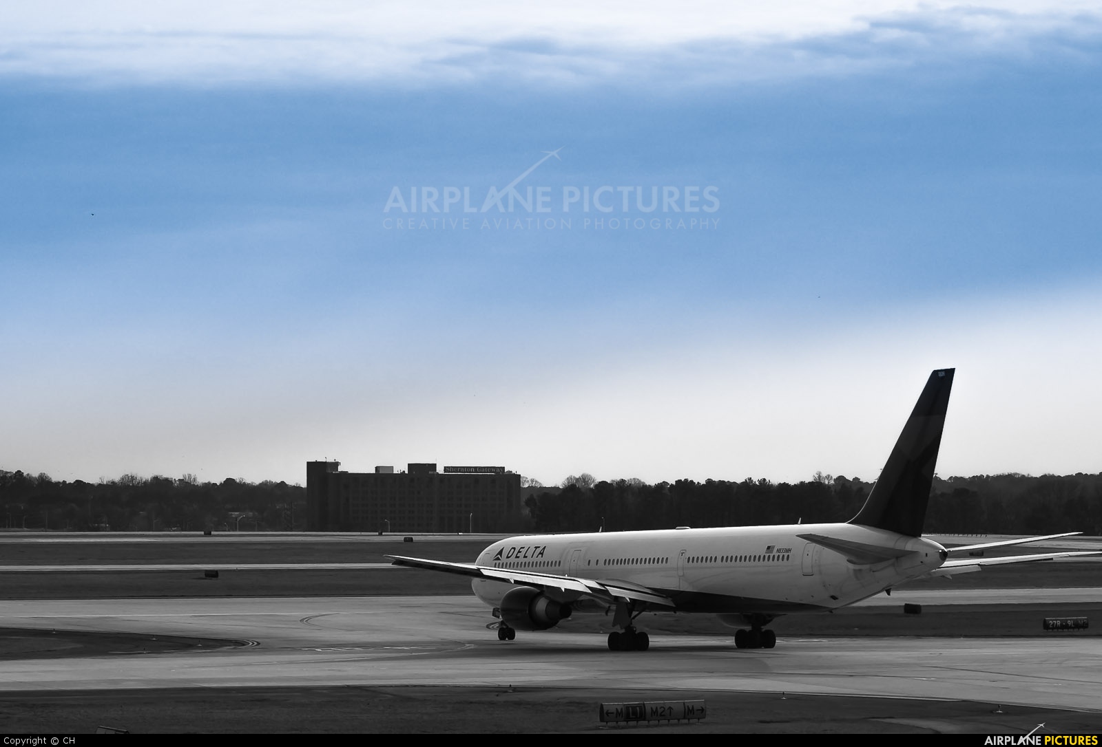 Delta Air Lines N833MH aircraft at Atlanta - Hartsfield-Jackson Intl
