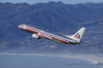 N953AN - American Airlines Boeing 737-800