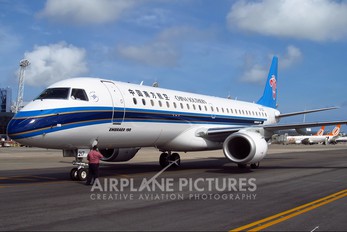 B-3217 - China Southern Airlines Embraer ERJ-190 (190-100)