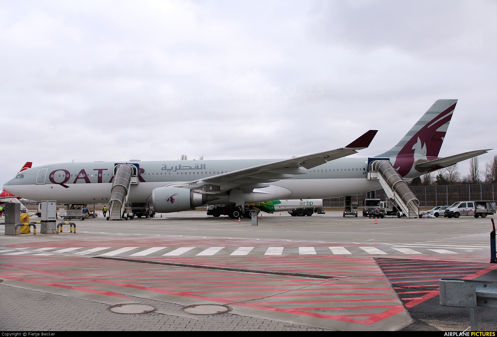 Qatar Airways A7-AEM aircraft at Berlin - Tegel