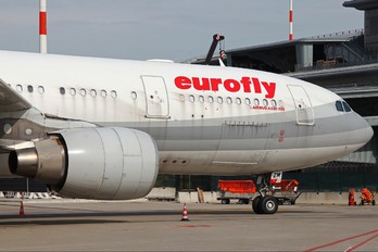 I-EEZM - Eurofly Airbus A330-200