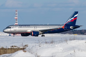 VP-BRZ - Aeroflot Airbus A320