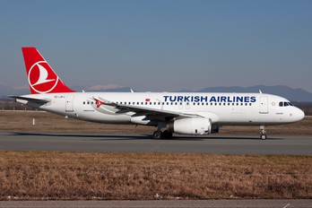 TC-JPJ - Turkish Airlines Airbus A320
