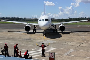 PR-MYD - TAM Airbus A320