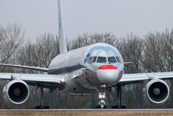 N174AA - American Airlines Boeing 757-200