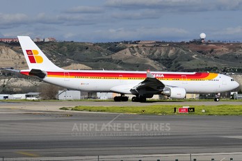 EC-LUK - Iberia Airbus A330-300
