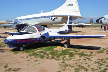 57-2316 - USA - Air Force Cessna T-37B Tweety Bird
