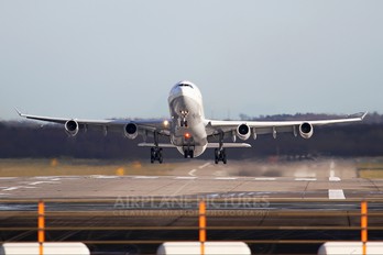 D-AIGV - Lufthansa Airbus A340-300