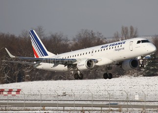 F-HBLA - Air France - Regional Embraer ERJ-190 (190-100)